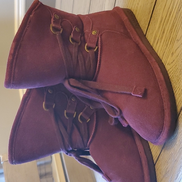 BEARPAW Boots Size 6 - Picture 5 of 16